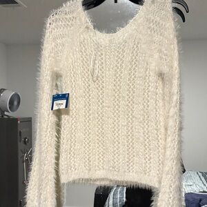 Arizona Jean Company Cream Fuzzy Crew Neck Sweater